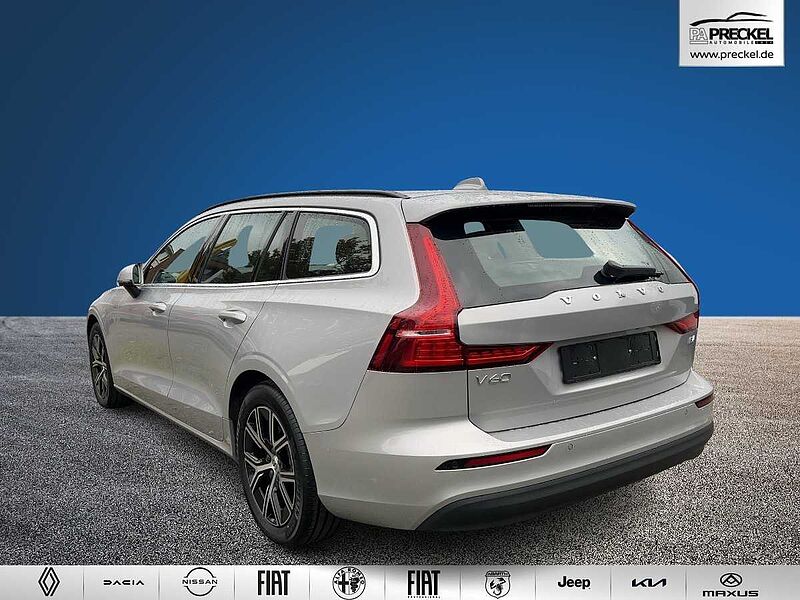 Volvo V60 Core B4 DKG / Navi