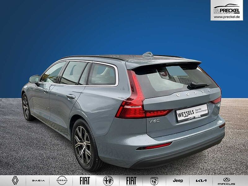 Volvo V60 Core B4 DKG / Navi