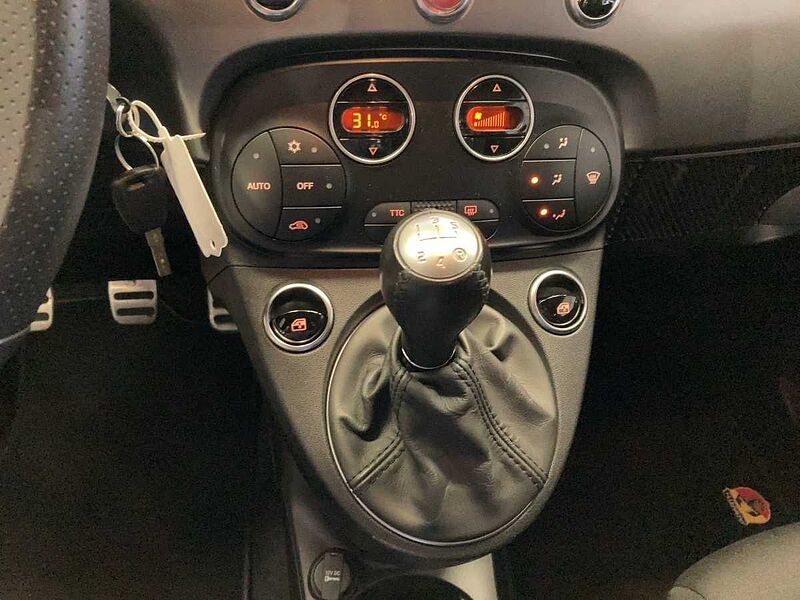 Abarth 595 Pista 2.0 1.4 T-Jet 11