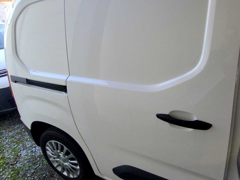 Toyota PROACE CITY 1.2 / Klima / AHK